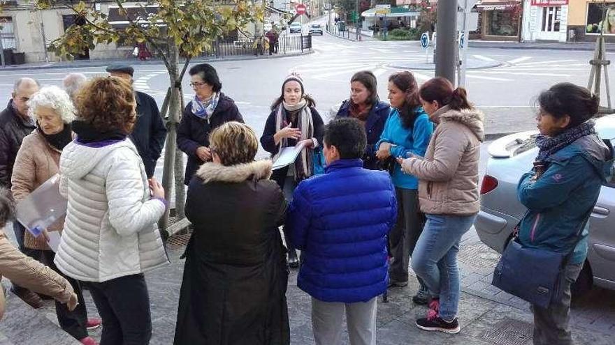 Algunos de los participantes en el paseo saludable de Colunga.