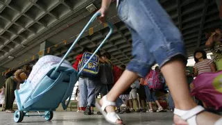 El alumnado catalán hace 10 días menos de clase al año que la media de la OCDE