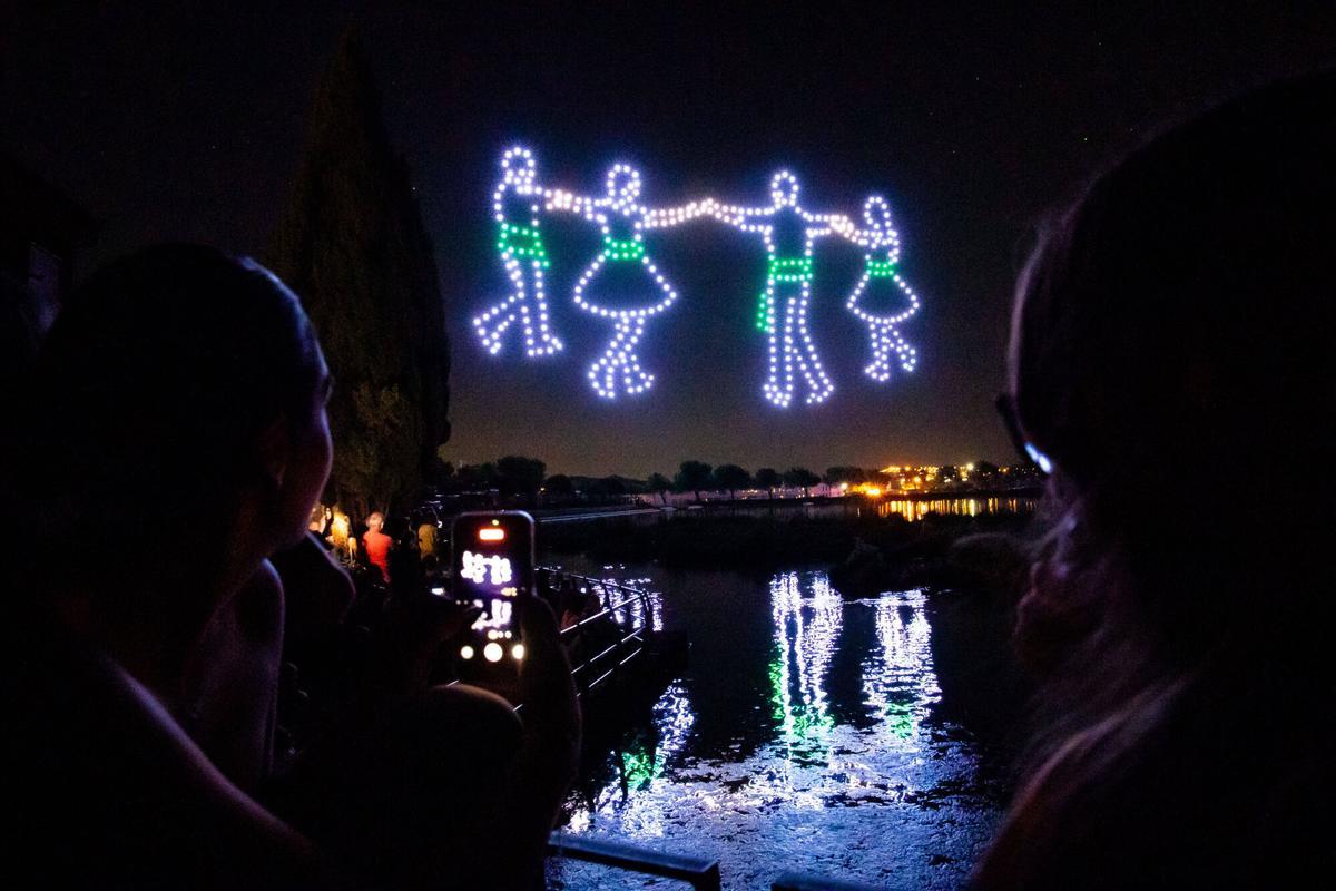 Espectacle de drons al parc de l'Agulla
