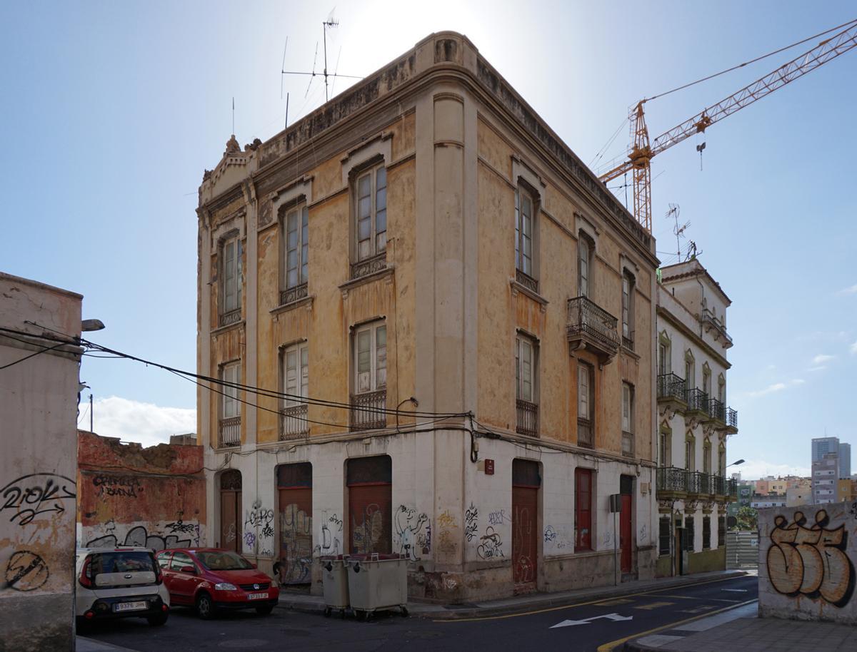Casa Pérez Soto, antes de ser derribada, en Miraflores.