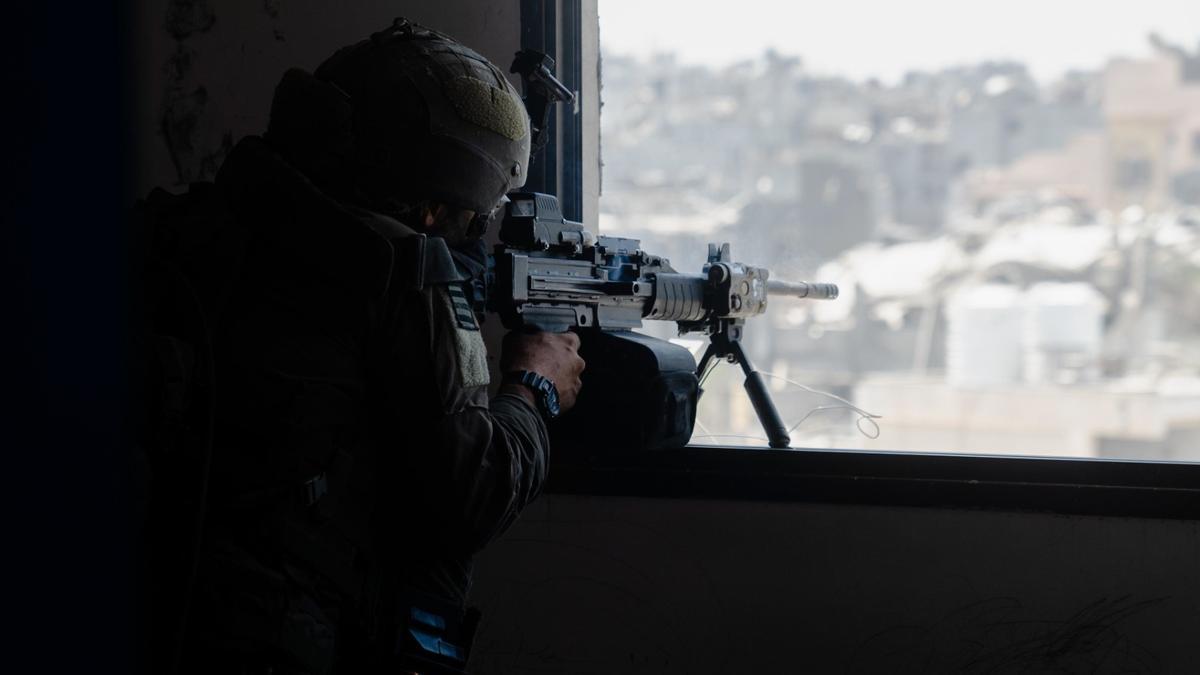 Un soldado en la Franja de Gaza.