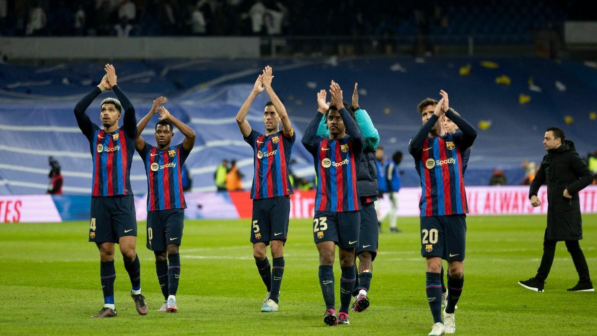 Los jugadores del Barça esperan celebrar la Liga