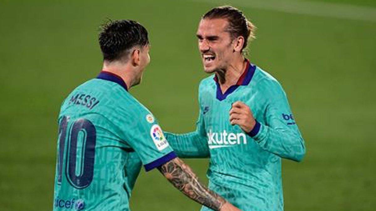 Messi y Griezmann, en el último partido ante el Villarreal