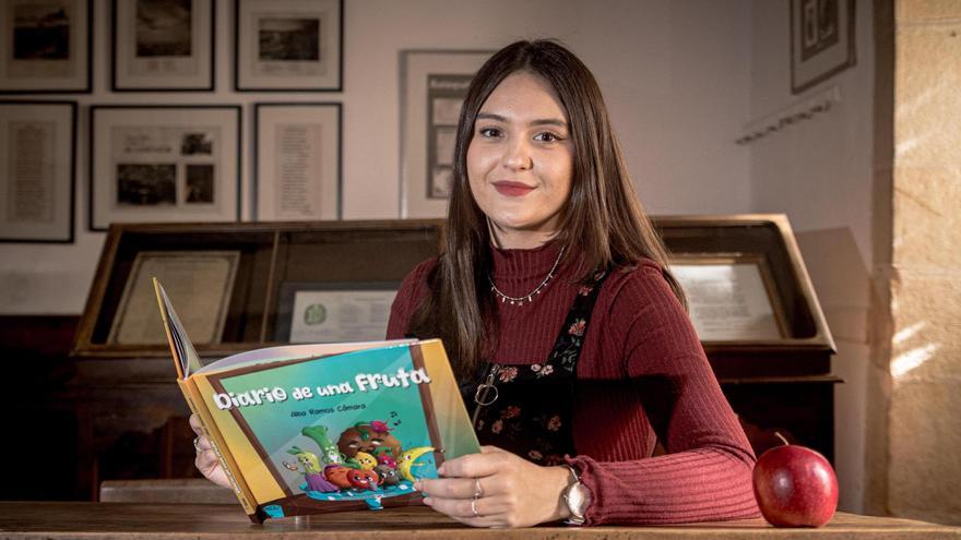 Alba Ramos Cámara, autora de 'Diario de una fruta', ha publicado un cuento que llevaba siete años en su ordenador.