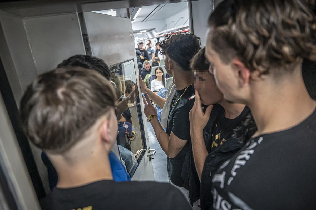 En el tren del botellón a Mataró