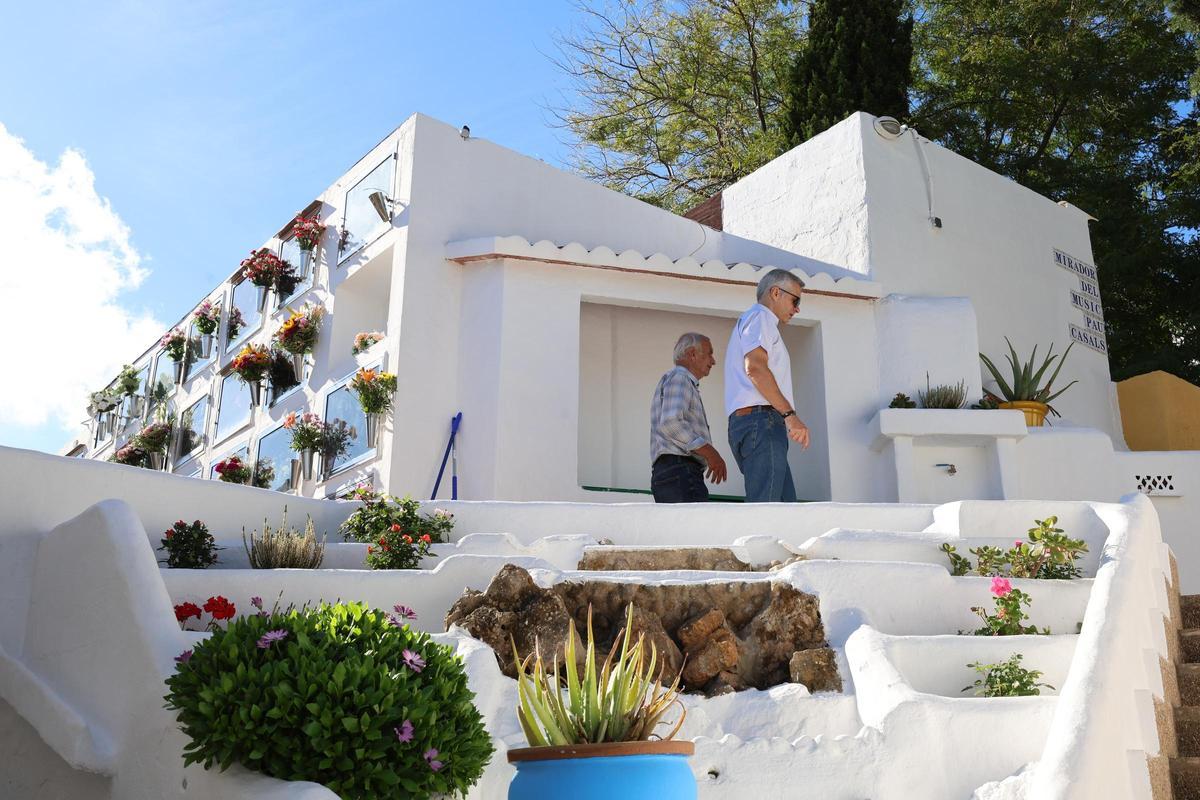 Todas las fotos del día de Tots Sants en los cementerios de Ibiza