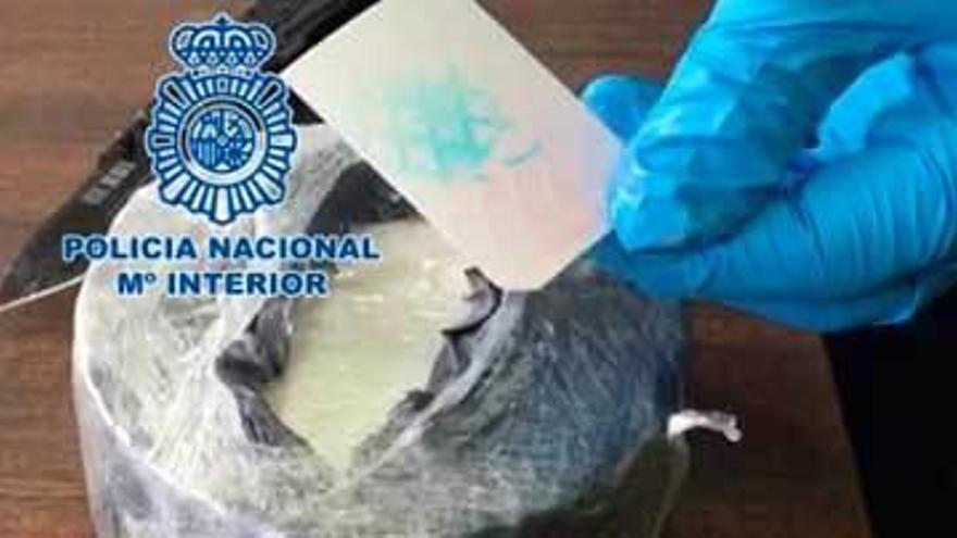 Detenido en Córdoba al llevar un kilo de cocaína en un queso