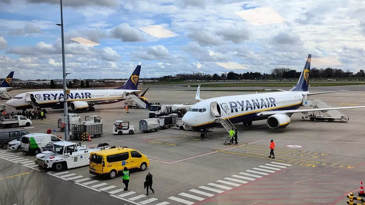 Ryanair se despide de uno de los grandes aeropuertos de Europa: elimina el 91% de sus rutas, incluyendo la de Oporto
