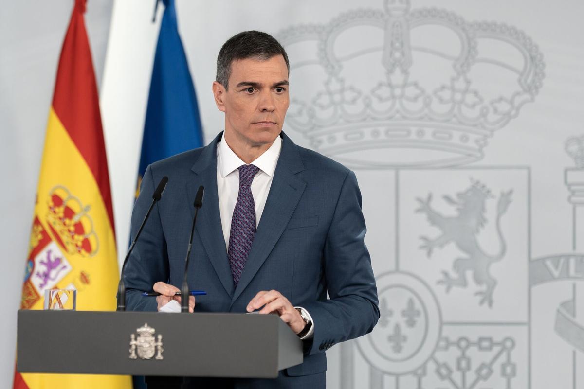 La Moncloa blinda Sánchez del complot contra l’UCO i apunta a Ferraz La Moncloa blinda Sánchez del complot contra l’UCO i apunta a Ferraz