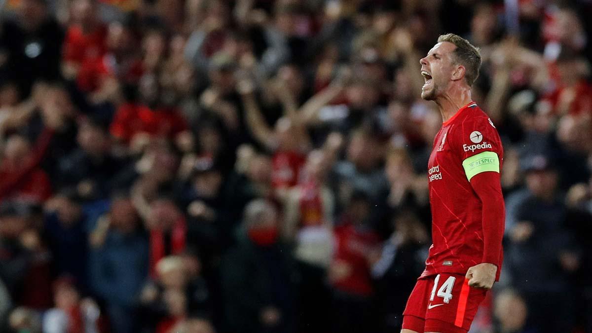 El gol de Henderson que vale una victoria para el Liverpool