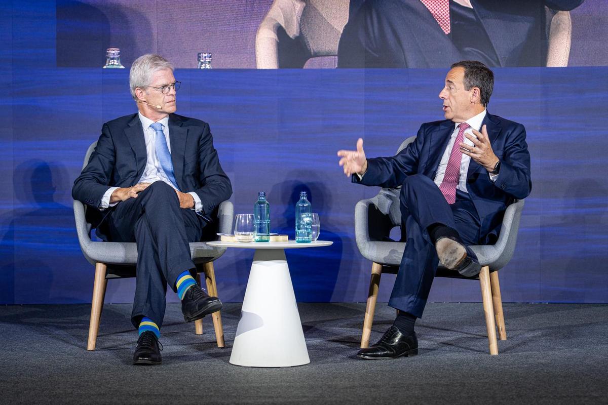 Gortázar (CaixaBank) adverteix que l’entorn polític dificulta «els consensos necessaris» per a  l’economia