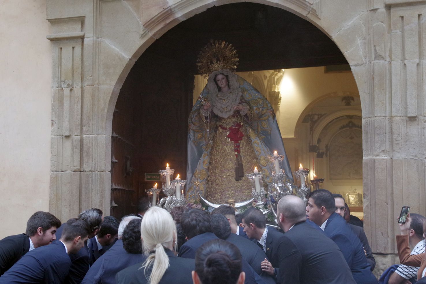 El rosario de la aurora de la Virgen del Rosario de la Sentencia, en imágenes
