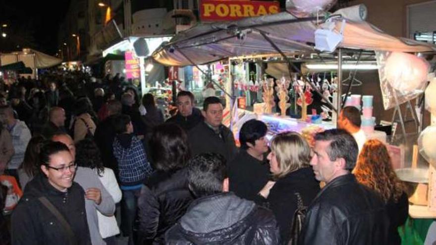 Las atracciones de la Fira de Santa Caterina sacan a Monóvar a la calle