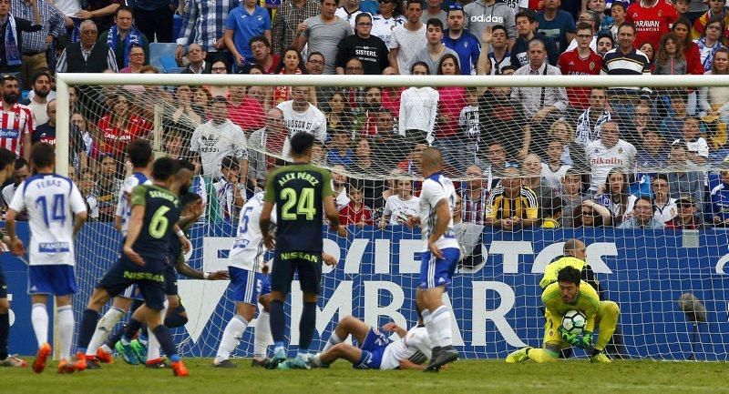 Sufrida victoria del Real Zaragoza contra el Sporting de Gijón