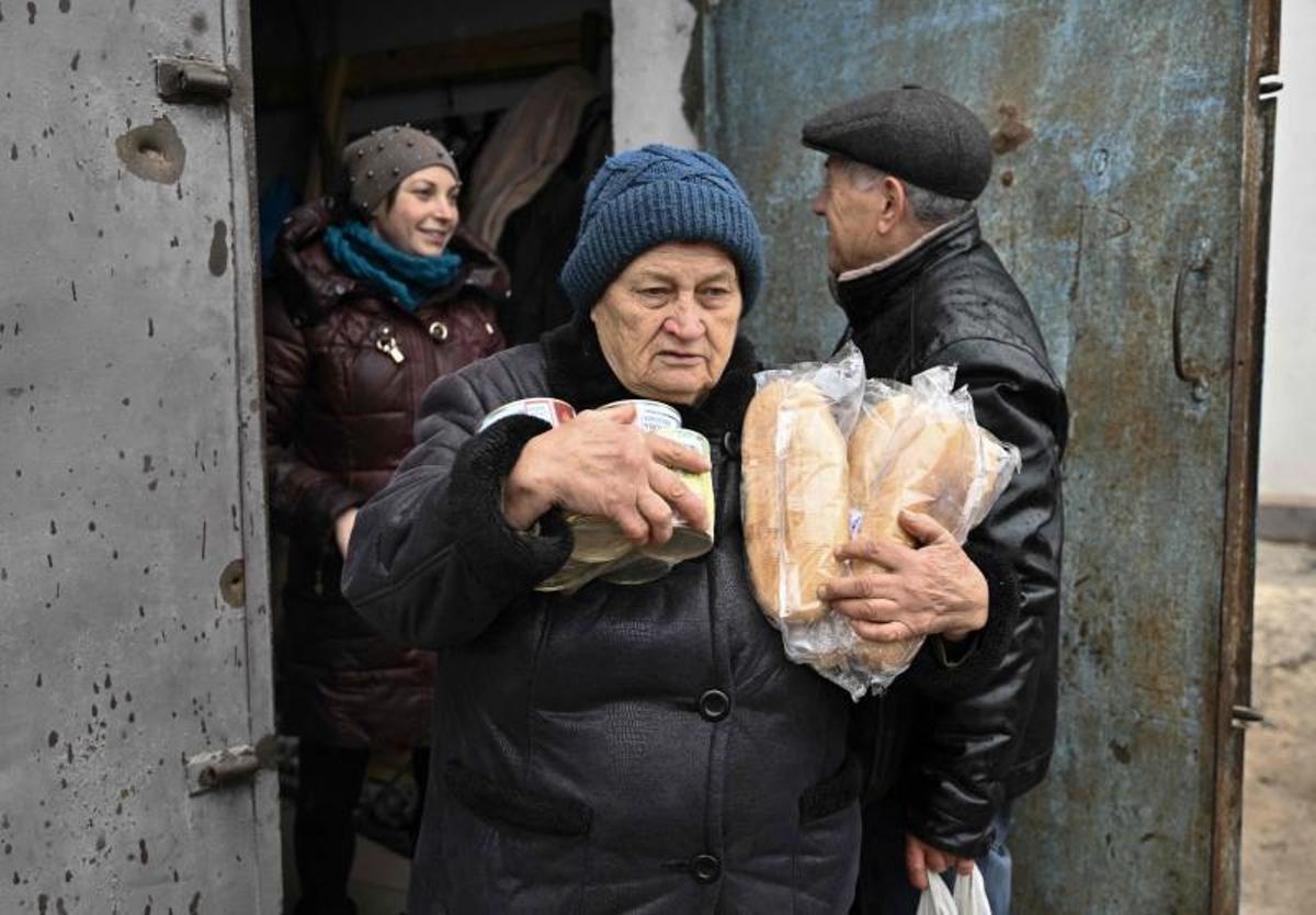 Últimas imágenes de la guerra con frio, destrucción y incerteza en Ucrania