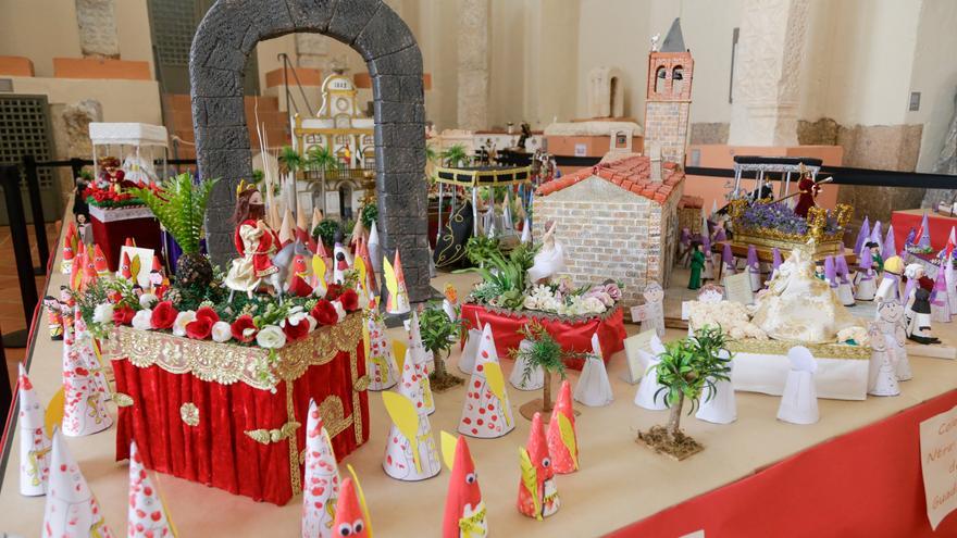 La Semana Santa de Mérida impresiona también en miniatura