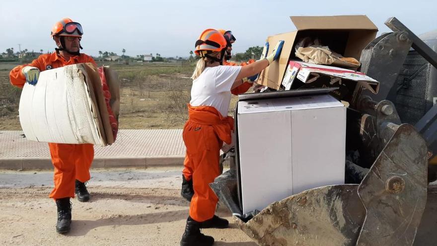 Protección Civil se desplaza a la Vega Baja para colaborar con los afectados por las inundaciones