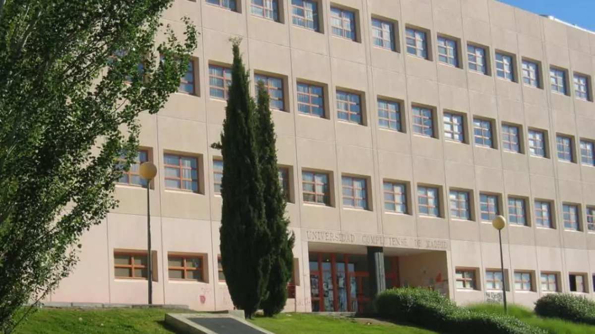 Detenidos dos jóvenes por difundir bulos sobre atentados con armas en la universidad