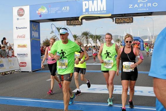 9.000 Läufer aus 49 Ländern gingen am Sonntag den 15.10 an den Start. In der Marathon - Disziplin gingen die Deutschen leer aus.