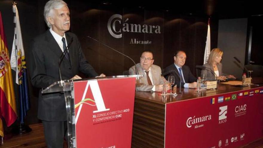 Ambrosio Bertolotti, José Enrique Garrigós, José Joaquín Ripoll y Sonia Castedo, en la Cámara.