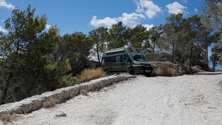 «Las caravanas turísticas buscan entornos naturales en Ibiza»