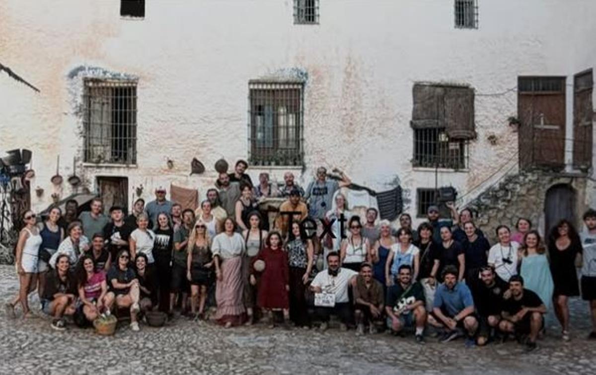 Foto de familia del equipo del filme, tras la claqueta final