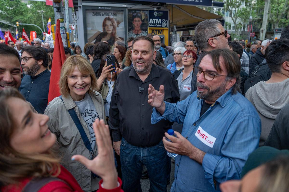 Miles de sindicalistas en Barcelona reclaman a Junts que no bloquee la ...