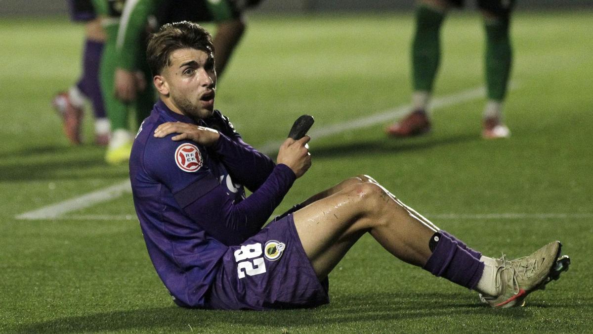 Lesión de hombro de Galvañ en el Betis B-Hércules