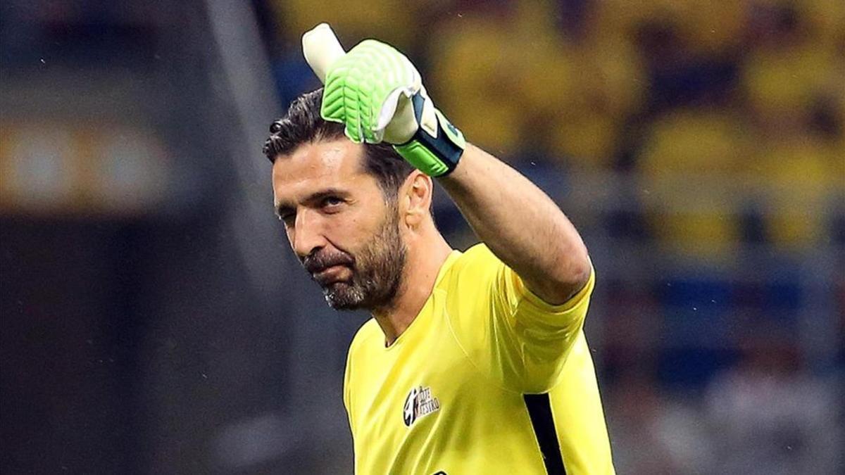 Buffon haciendo un gesto de aprobación