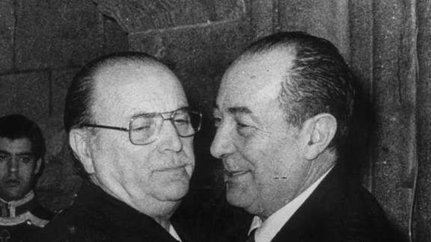 Fernández Albor (AP) y Quiroga (UCD) en 1981.