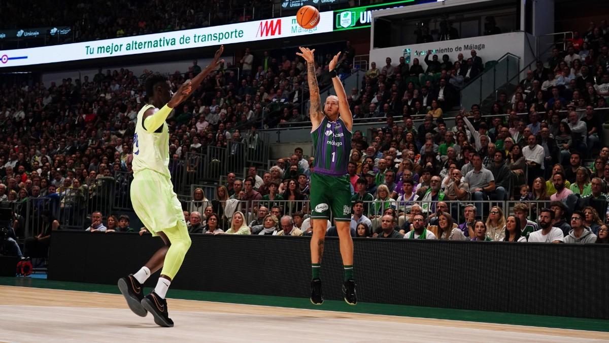 Dylan Osetkowski, ante Youssoupha Fall