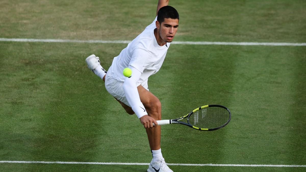 Carlos Alcaraz, sobre la hierba de Queens