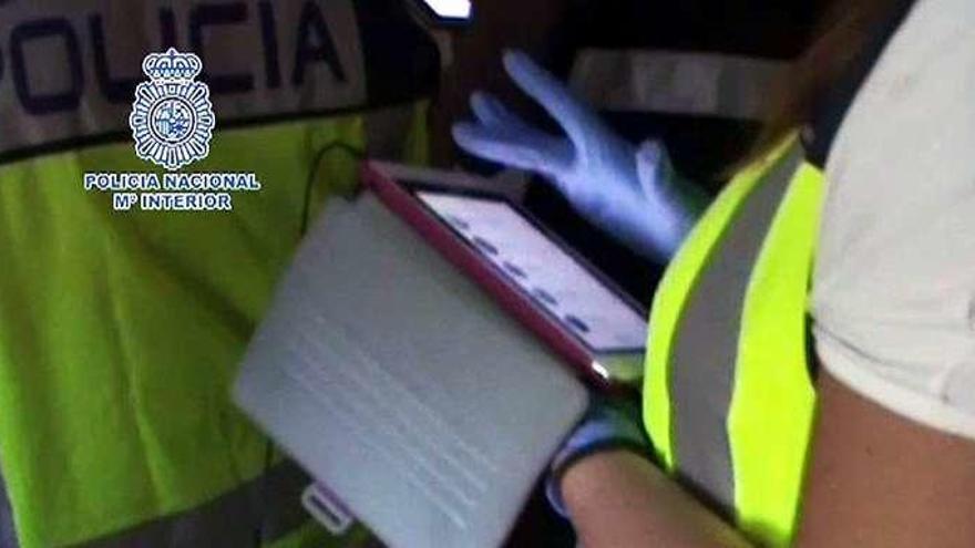 Detenido un fotógrafo de 24 años en Madrid por abusar de siete chicas desde 2015