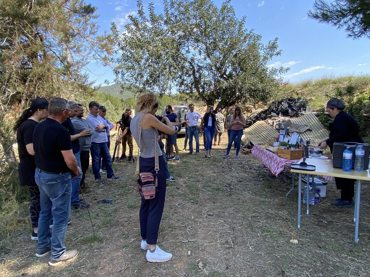 Galería: Así ha sido la presentación de la campaña de la 'patata vermella eivissenca' en Es Figueral Galería: Así ha sido la presentación de la campaña de la 'patata vermella eivissenca' en Es Figueral