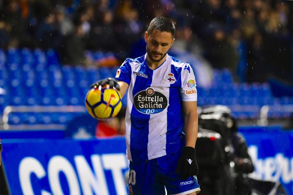 El Dépor cae en Riazor ante el Valencia