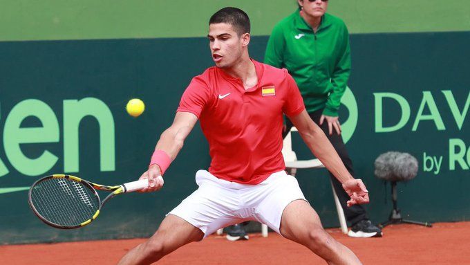 Alcaraz, en su debut en la Copa Davis ante Rumanía
