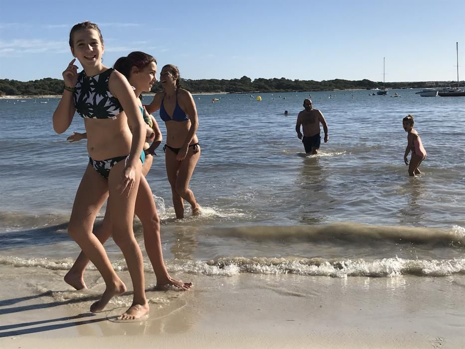 Neujahrs-Anbaden in Colònia de Sant Jordi