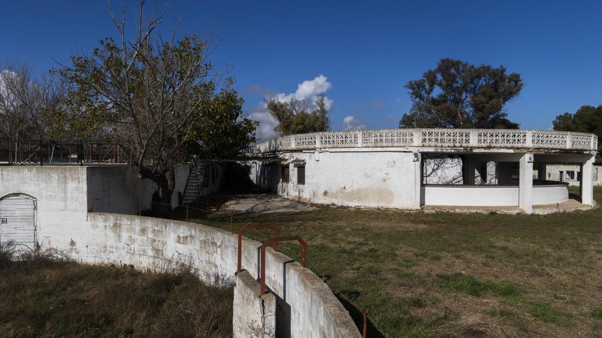 La venta de toros abandonada del Saler