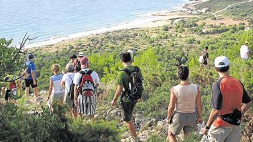 Peñíscola exige más limpieza en la Serra d’Irta en verano