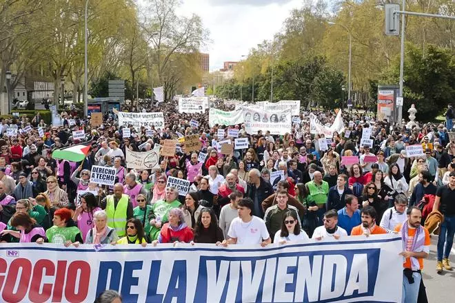 Las multitudinarias manifestaciones para protestar por el precio de la vivienda, en imágenes