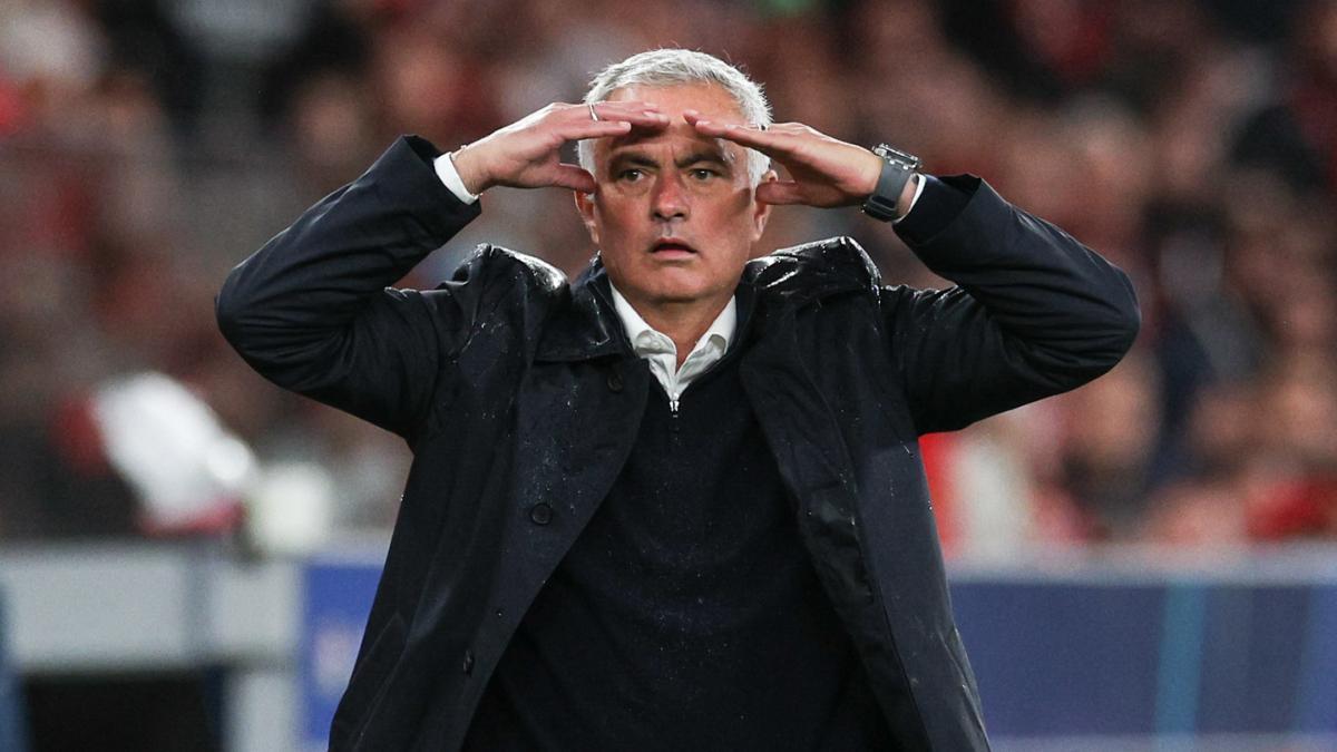 José Mourinho, entrenador del Benfica