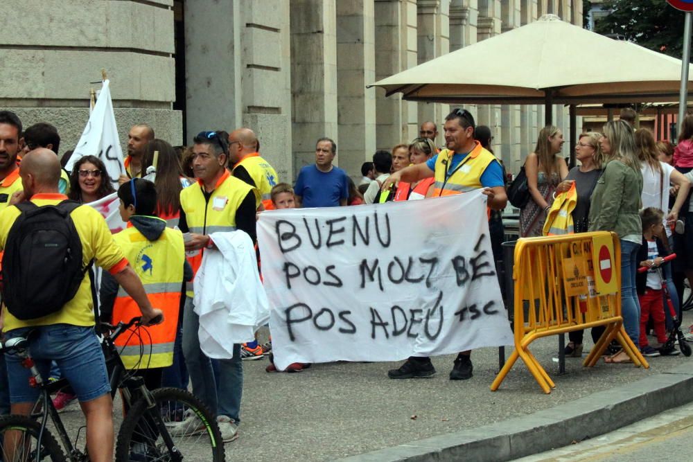 Manifestació dels treballadors del TSC a Girona