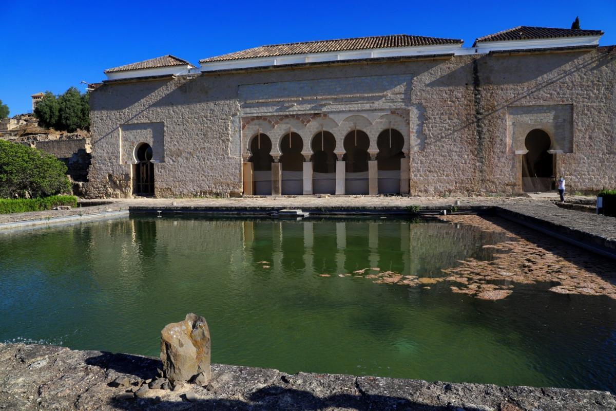 El Salón Rico, en un momento clave de su restauración