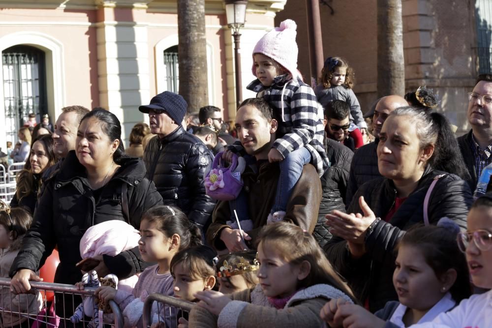 Los Reyes Magos llegan a Murcia repartiendo Roscón