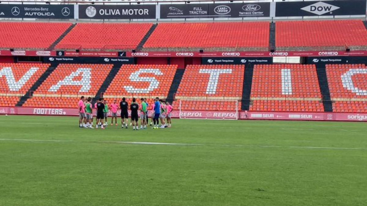 No se jugará en el Nou Estadi el amistoso ante el Espanyol