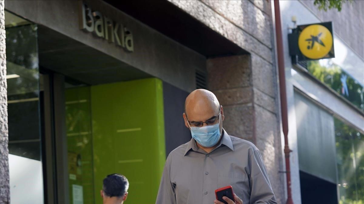 Fusión Caixabank-Bankia  Cuántas oficinas tienen Bankia y