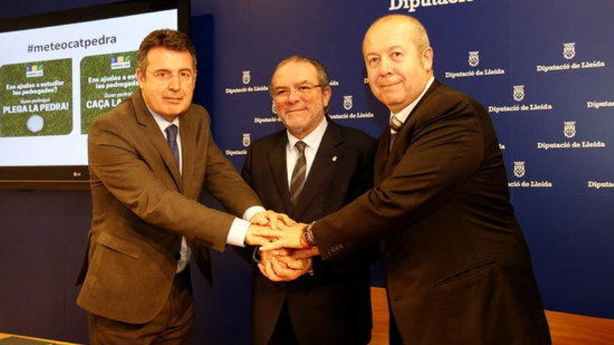 Els representants de les tres entitats que han signat l&#039;acord.