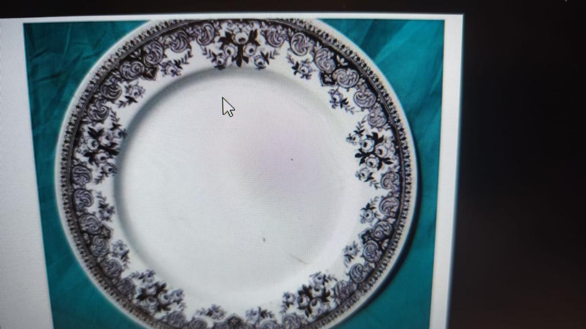 Plato de la serie Carmen, de las vajillas de 1942 diseñadas para la esposa de Francisco Franco