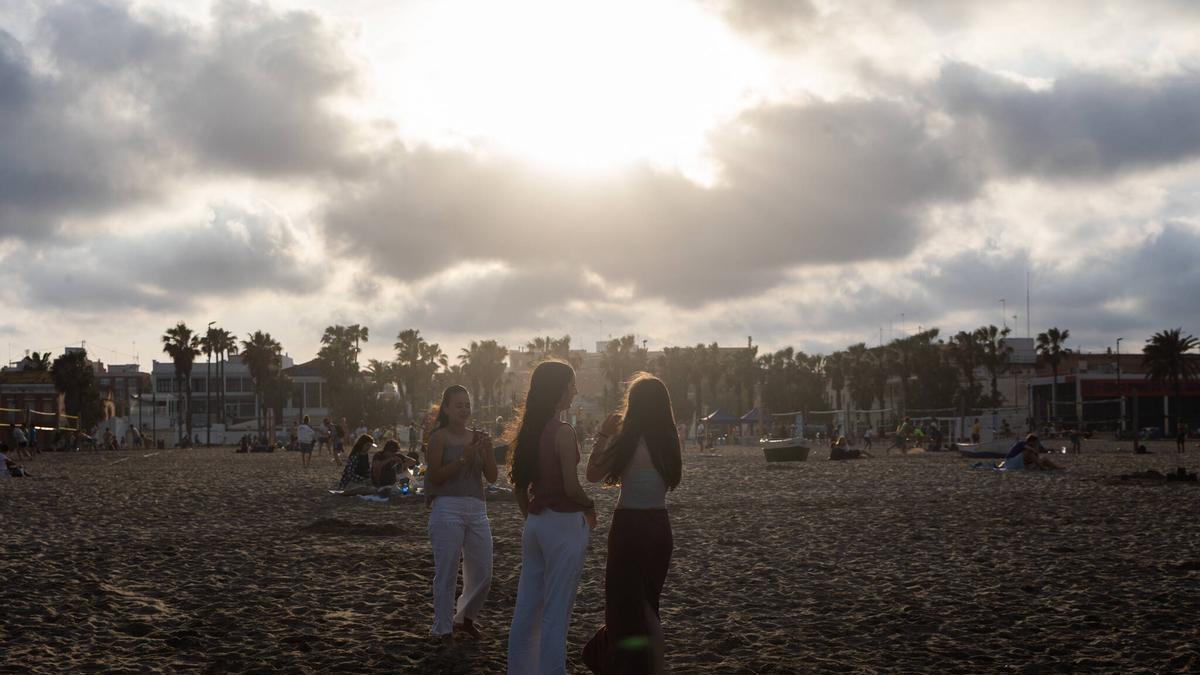 La Malvarrosa con las mismas condiciones que en el eclipse de agosto.