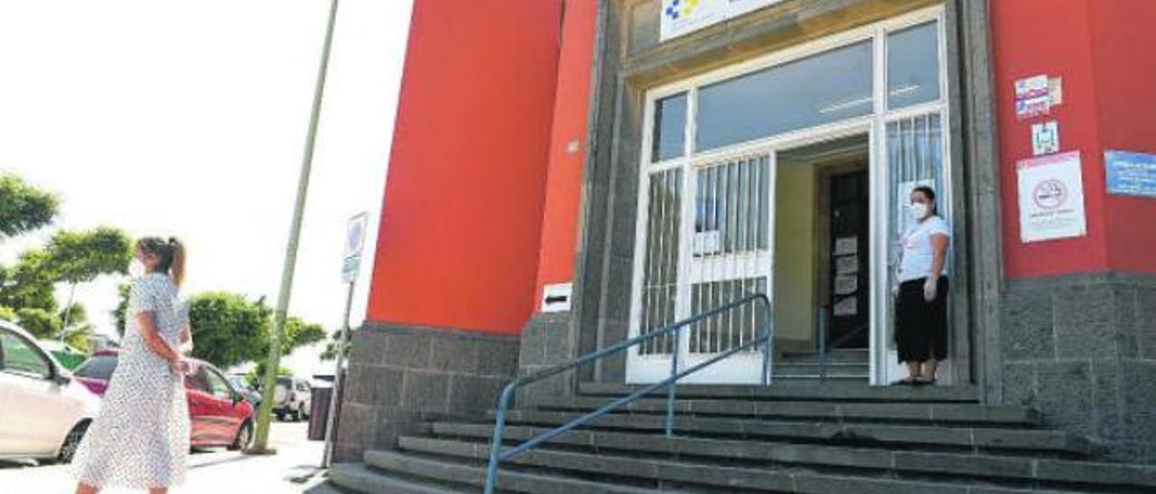 Fachada del Centro de Salud de Schamann, en la capital grancanaria.